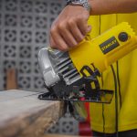 เลื่อยวงเดือน