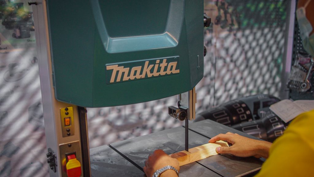 สว่านแท่น