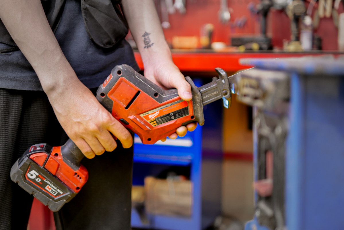 เลื่อยชัก