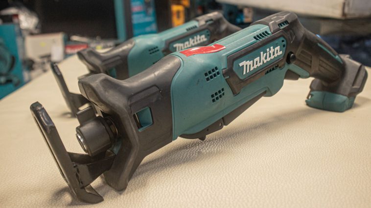 เลื่อยชัก